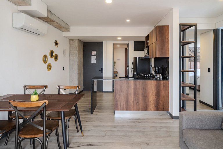 |Ahead| Contemporary 2BR with balcony & parking