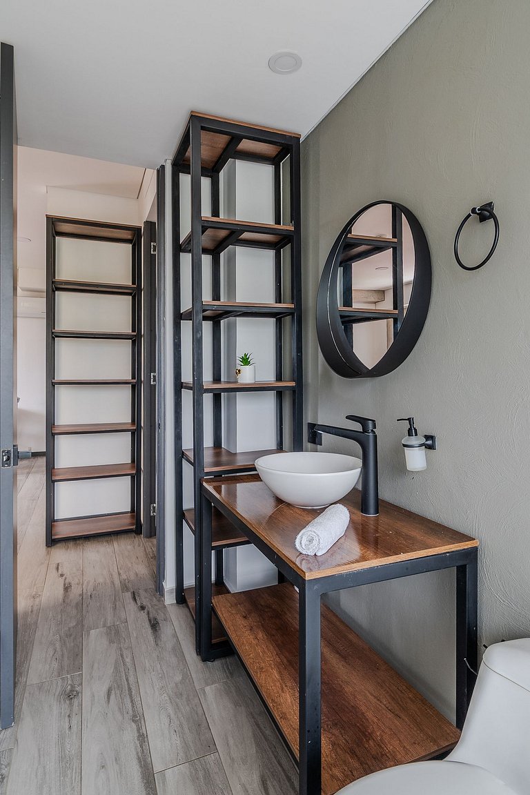 |Ahead| Contemporáneo 2BR con balcon y parqueadero