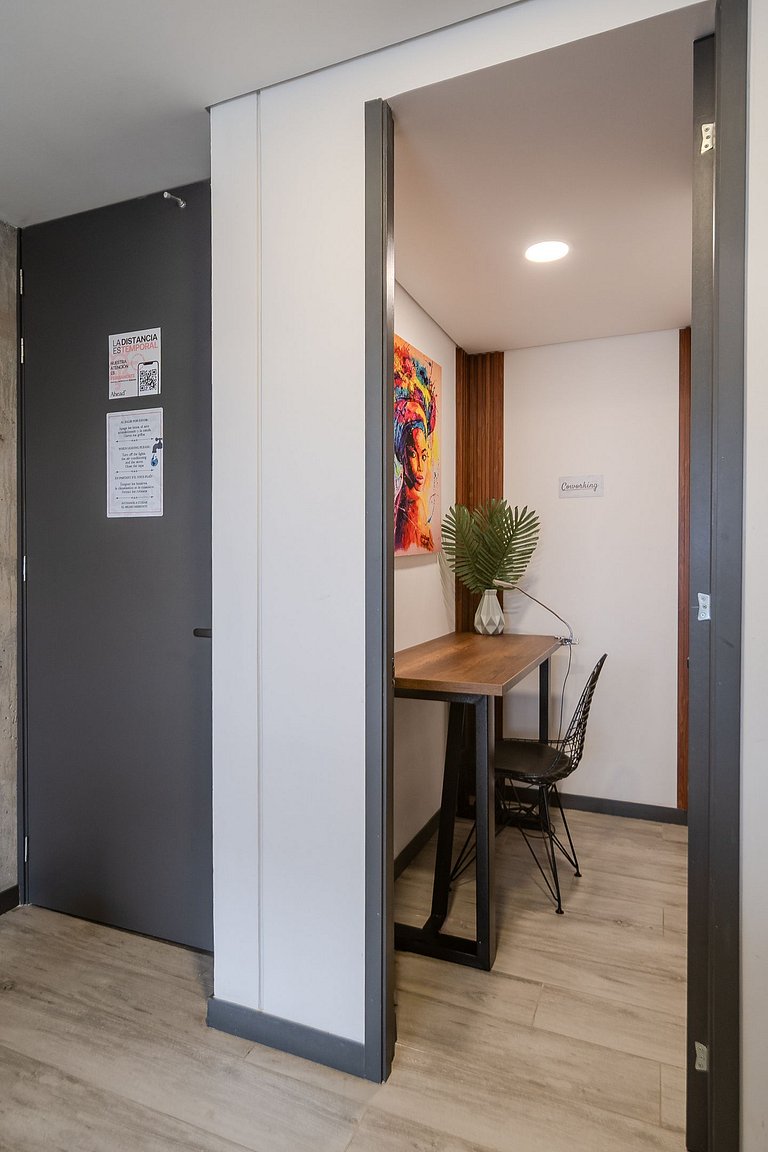 |Ahead| Contemporary 2BR with balcony & parking
