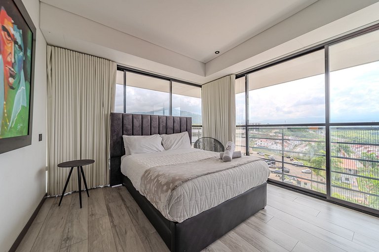 |Ahead| Contemporary 2BR with balcony & parking