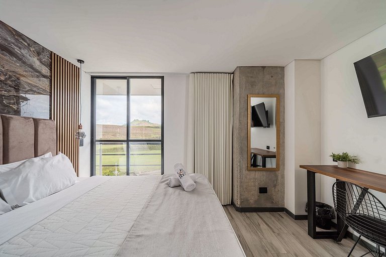 |Ahead| Contemporary 2BR with balcony & parking
