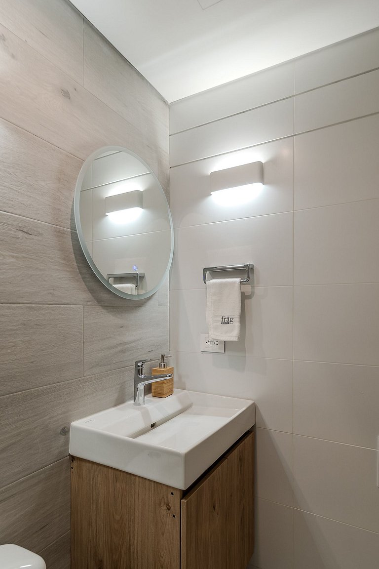 Minimalist 1BR @Chapinero close to Movistar Arena