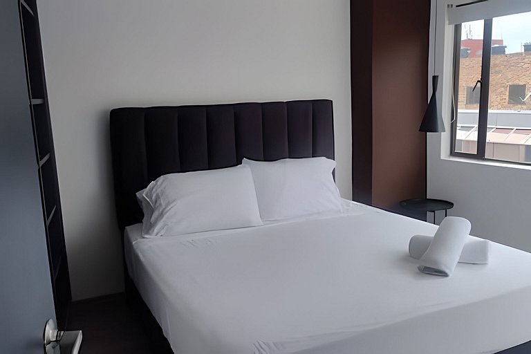 |Ahead| Stylish 2BR @Commercial Area near Zona G