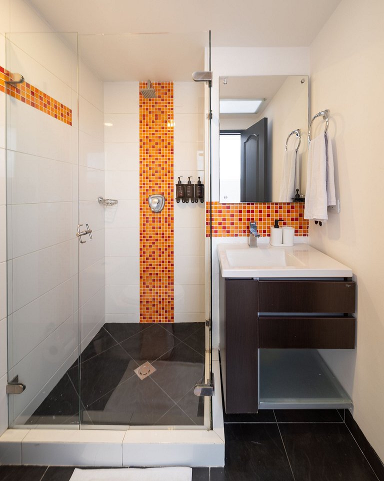 |Ahead| Stylish 2BR @Commercial Area near Zona G