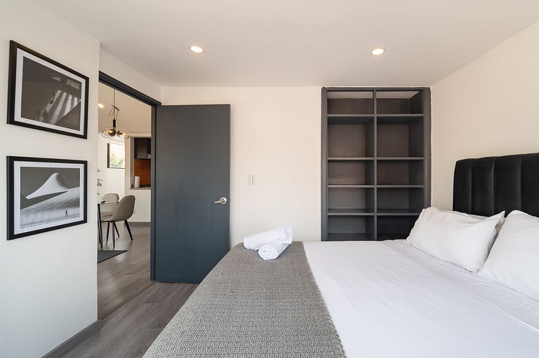 |Ahead| Stylish 2BR @Commercial Area near Zona G