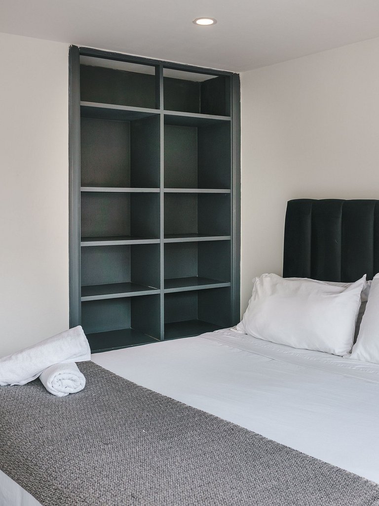 |Ahead| Stylish 2BR @Commercial Area near Zona G