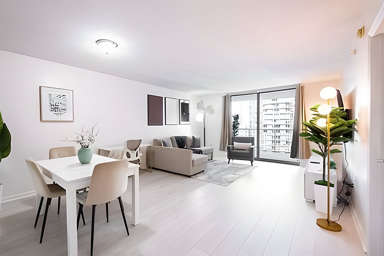 Moderno Brickell 1BR | Bay Views, Pool & Parking