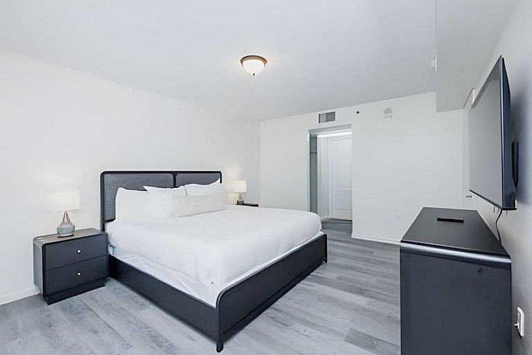 Comodo Brickell 1BR | Skyline View, Pool & Parking