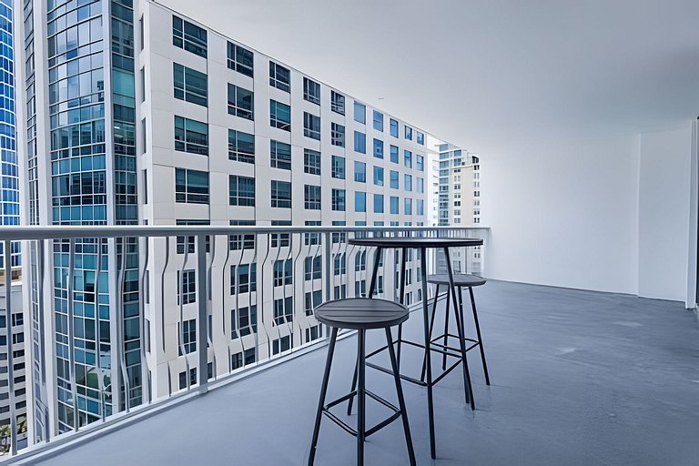Comodo Brickell 1BR | Skyline View, Pool & Parking