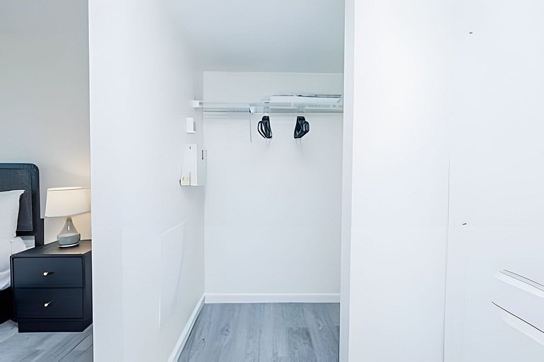 Comodo Brickell 1BR | Skyline View, Pool & Parking