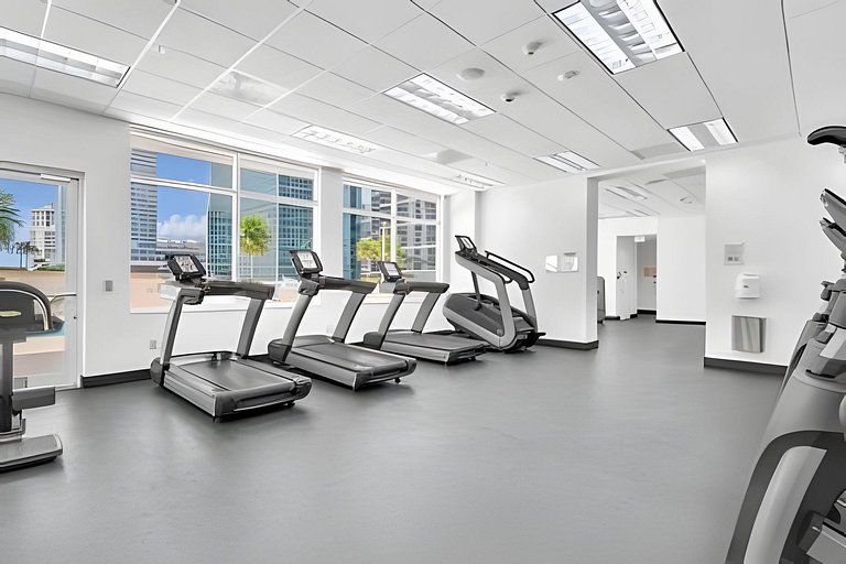 Comodo Brickell 1BR | Skyline View, Pool & Parking